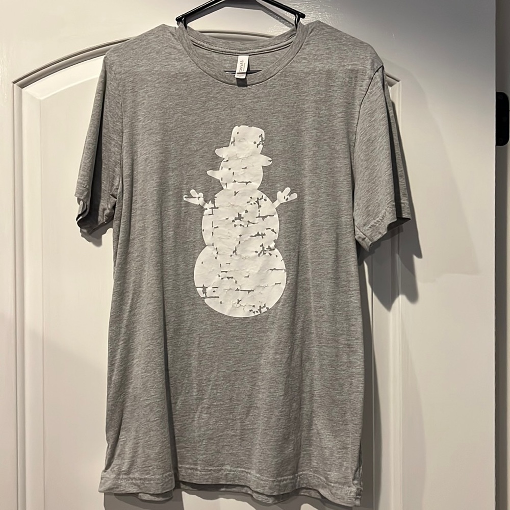 Size large canvas T-shirt with snowman